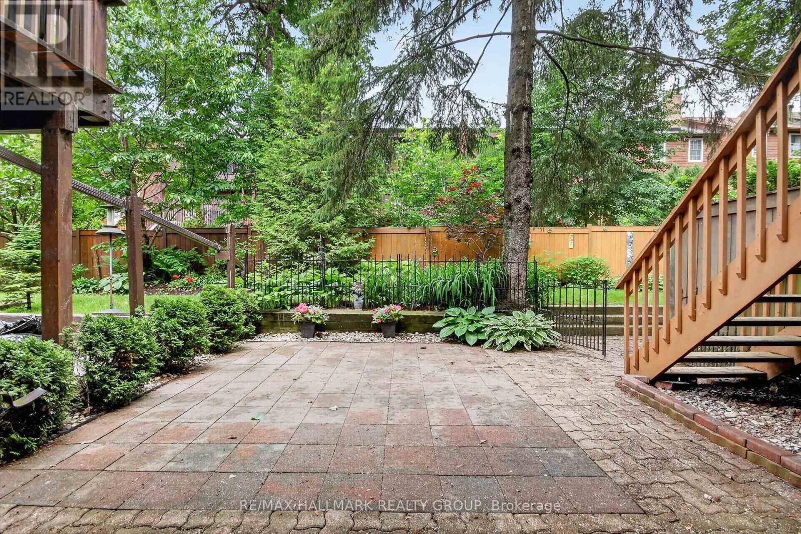 #D 3 BIRCHDALE AVENUE - 32