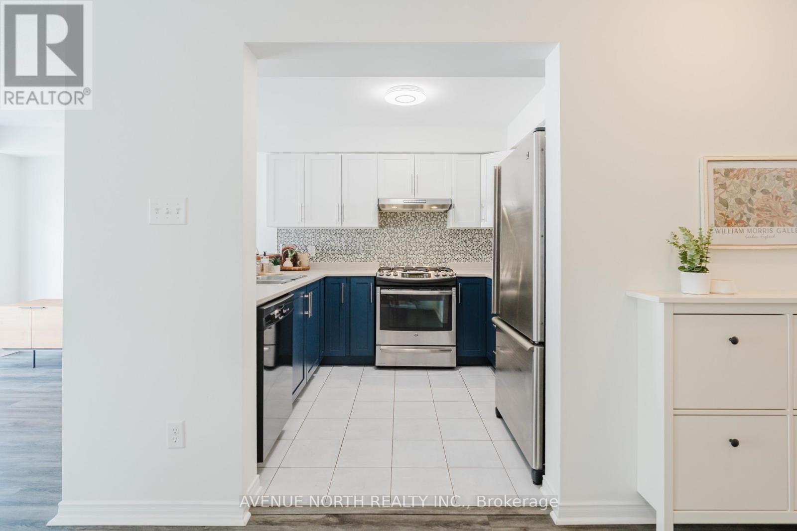 2 Bed, 3 Bath House for Sale in Ottawa – 403 HEATHROW PRIVATE, Ottawa – MLS# X13539544 - Image 12