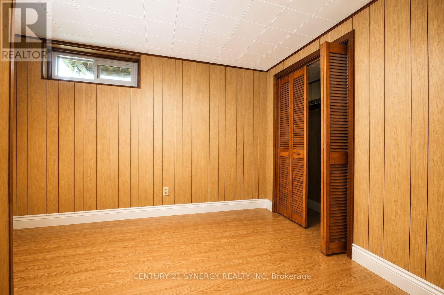 2148 IRIS STREET - 21