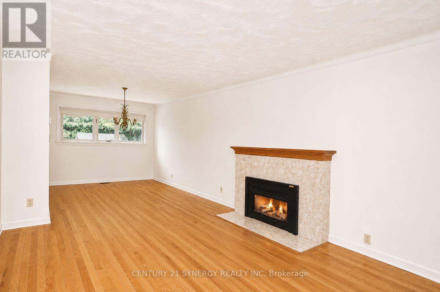 2148 IRIS STREET - 7