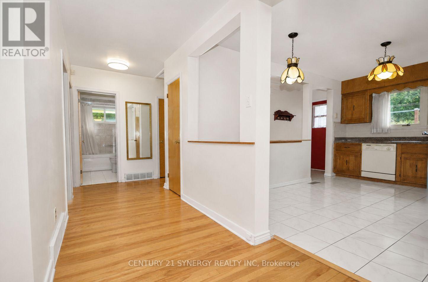 2148 IRIS STREET - 8