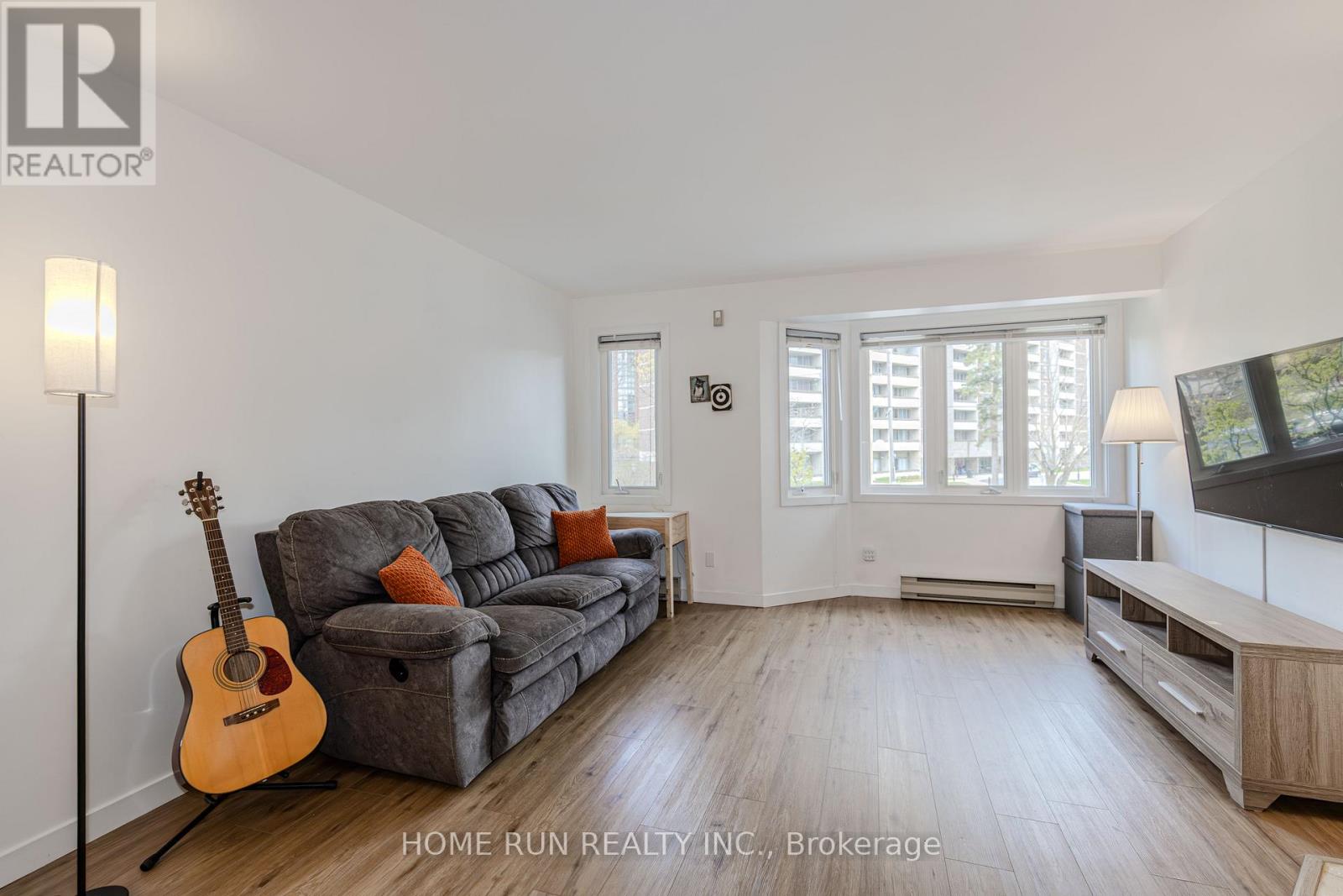 #24 2828 RICHMOND ROAD - 17