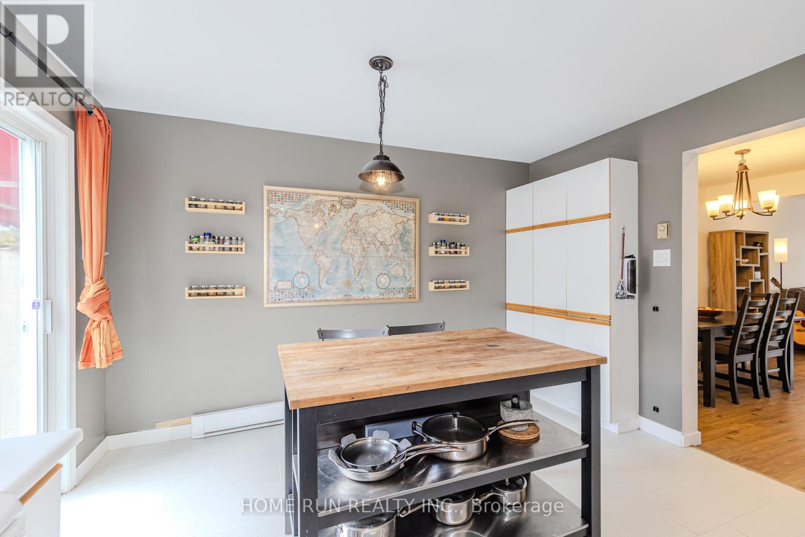 #24 2828 RICHMOND ROAD - 28
