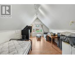Bathroom - 95 Templeton Street, Ottawa, ON K1N6X4 Photo 9
