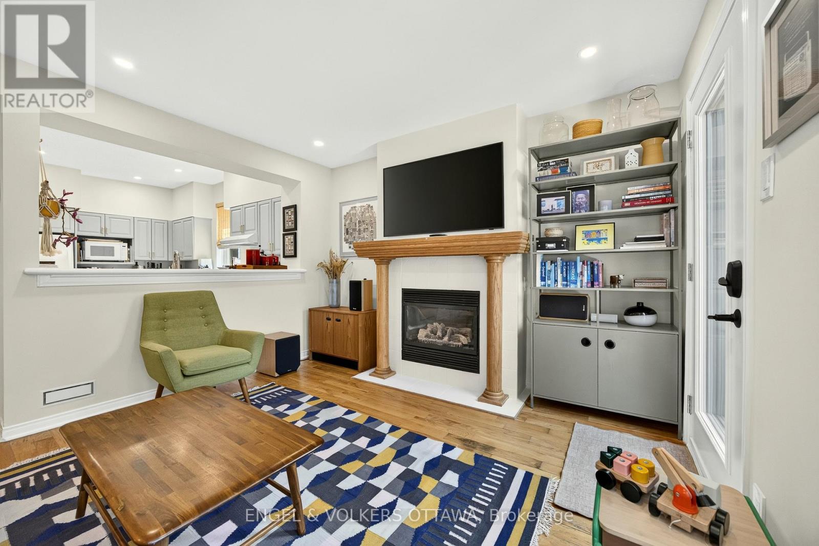 68 UPPER LORNE PLACE, Ottawa. Luxury613. By Peter Sagos - Image 21