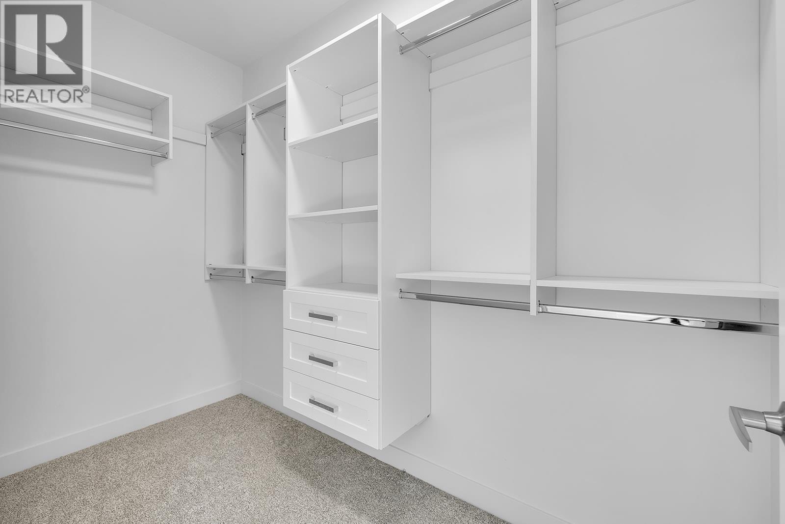 118 5300 Main Street, Kelowna