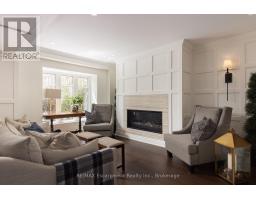 Living room - 392 Aspen Forest Drive, Oakville, ON L6J6H5 Photo 11