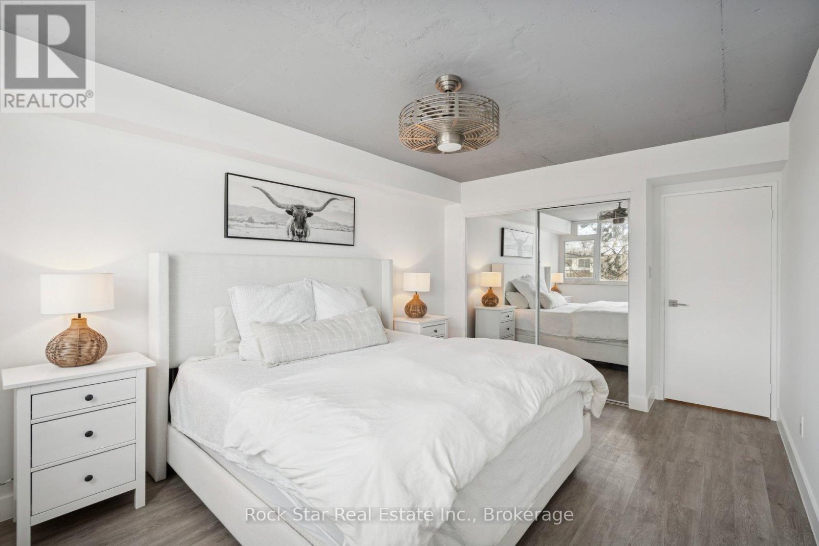 #103 20 SPEERS ROAD - 20