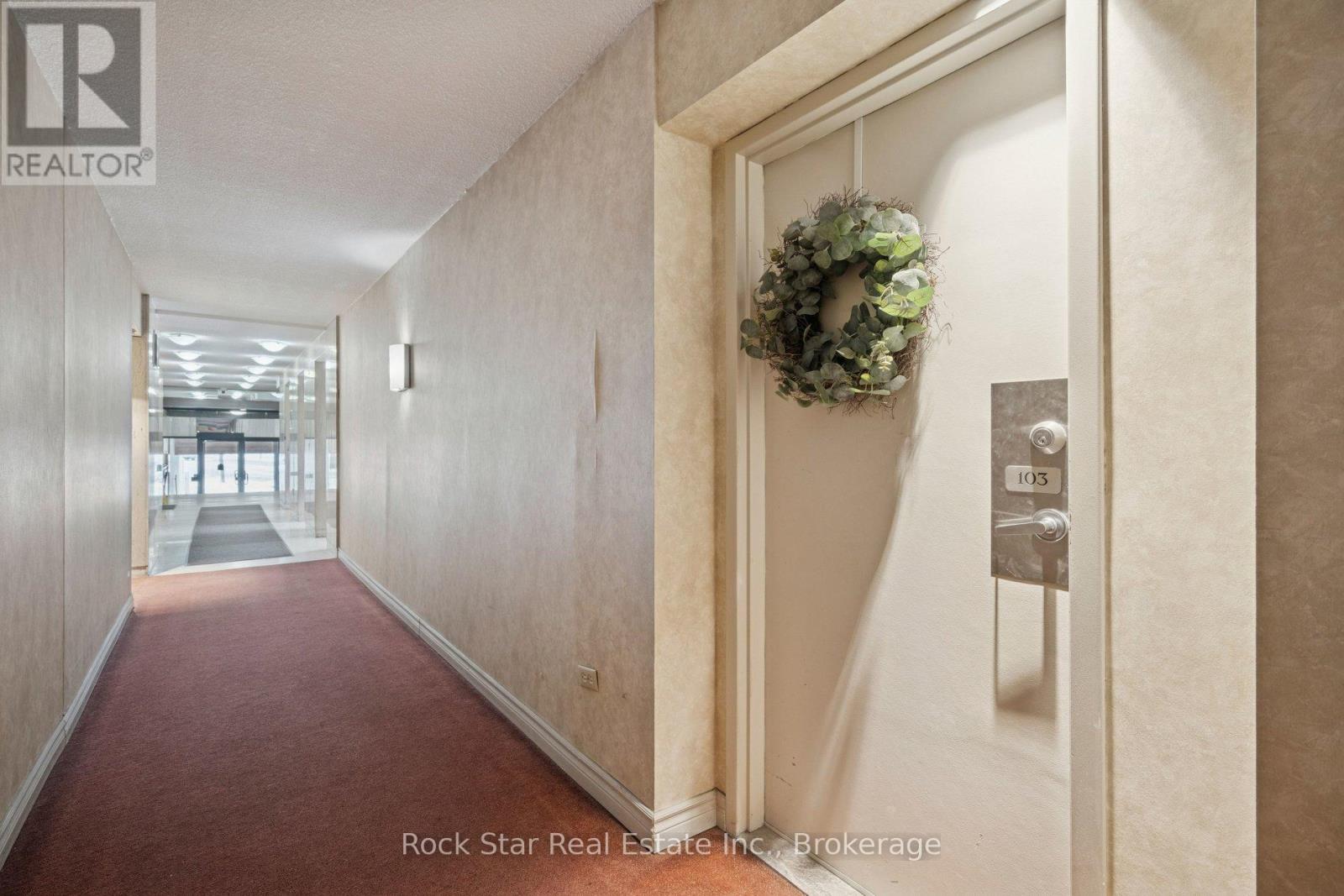 #103 20 SPEERS ROAD - 25