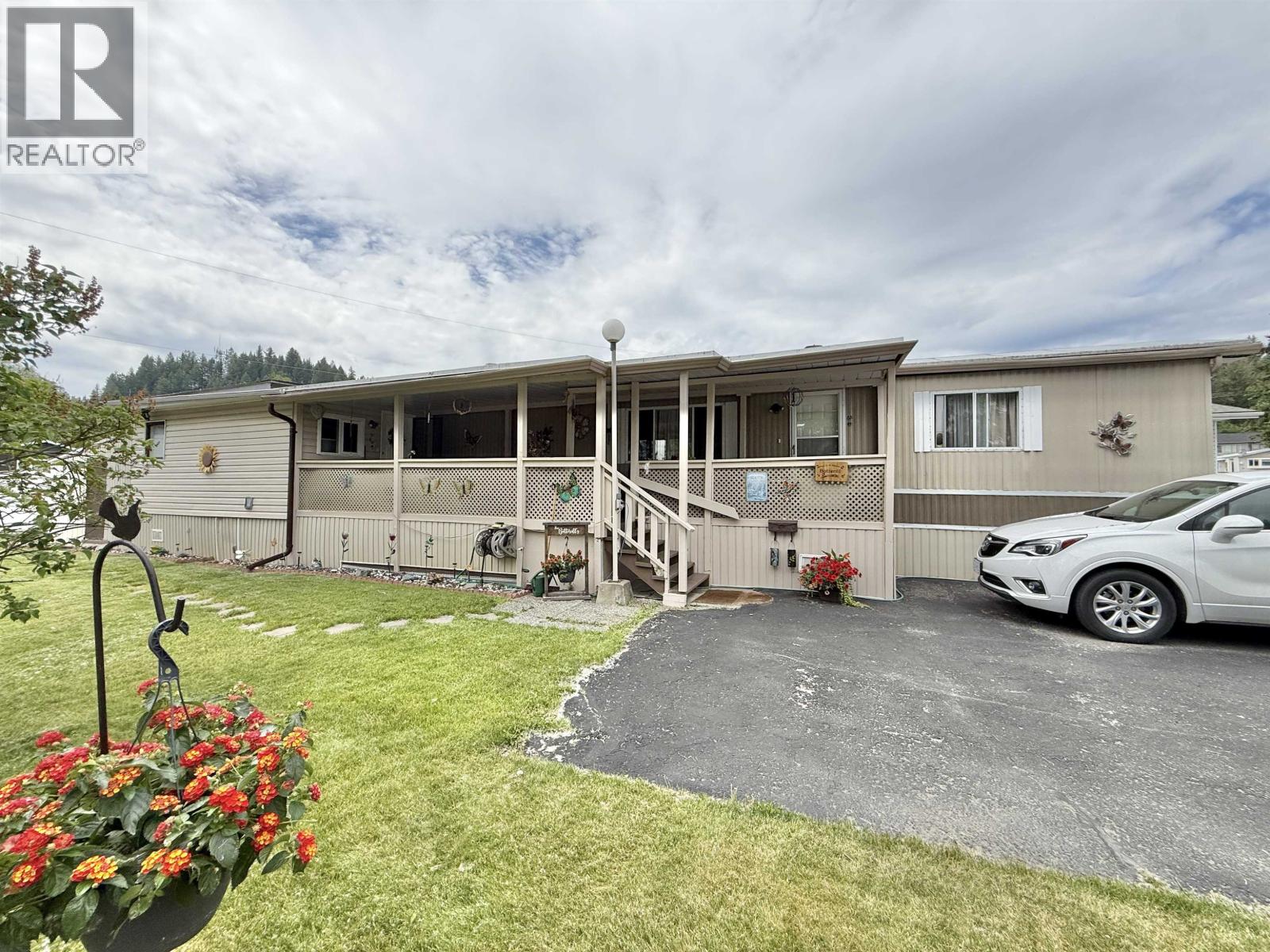 #86 684 NORTH FRASER DRIVE - 26
