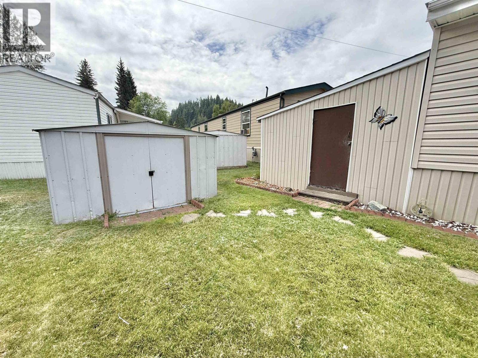 #86 684 NORTH FRASER DRIVE - 28