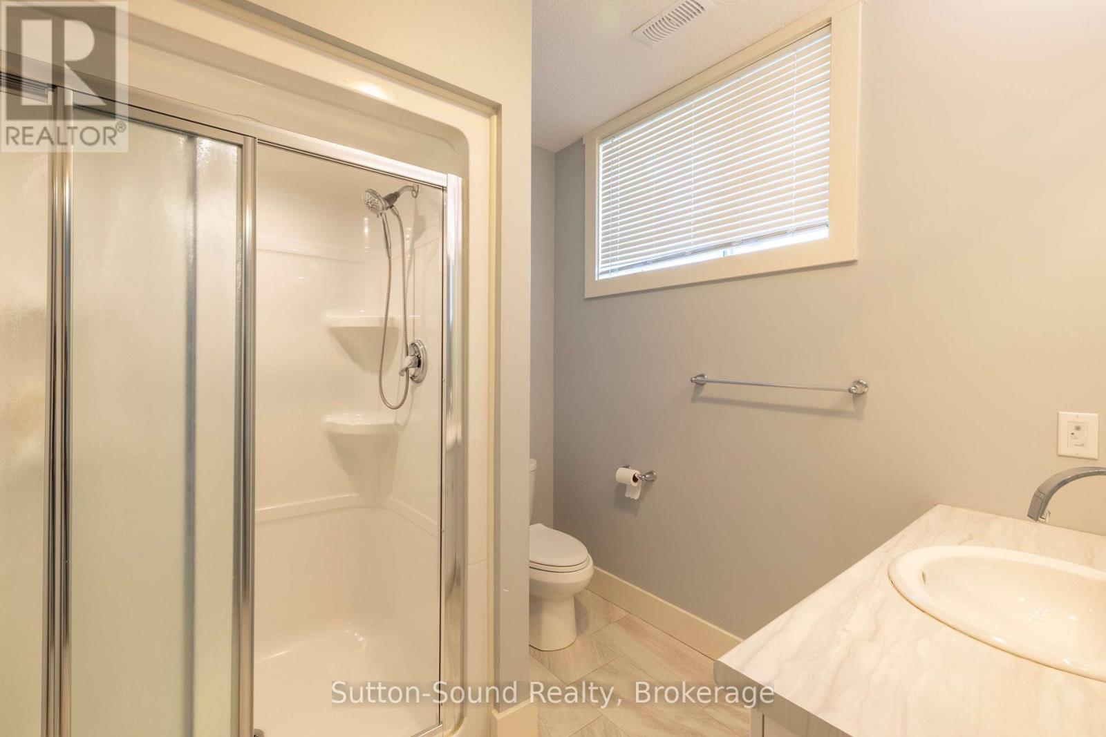 315 6TH AVENUE W - 34
