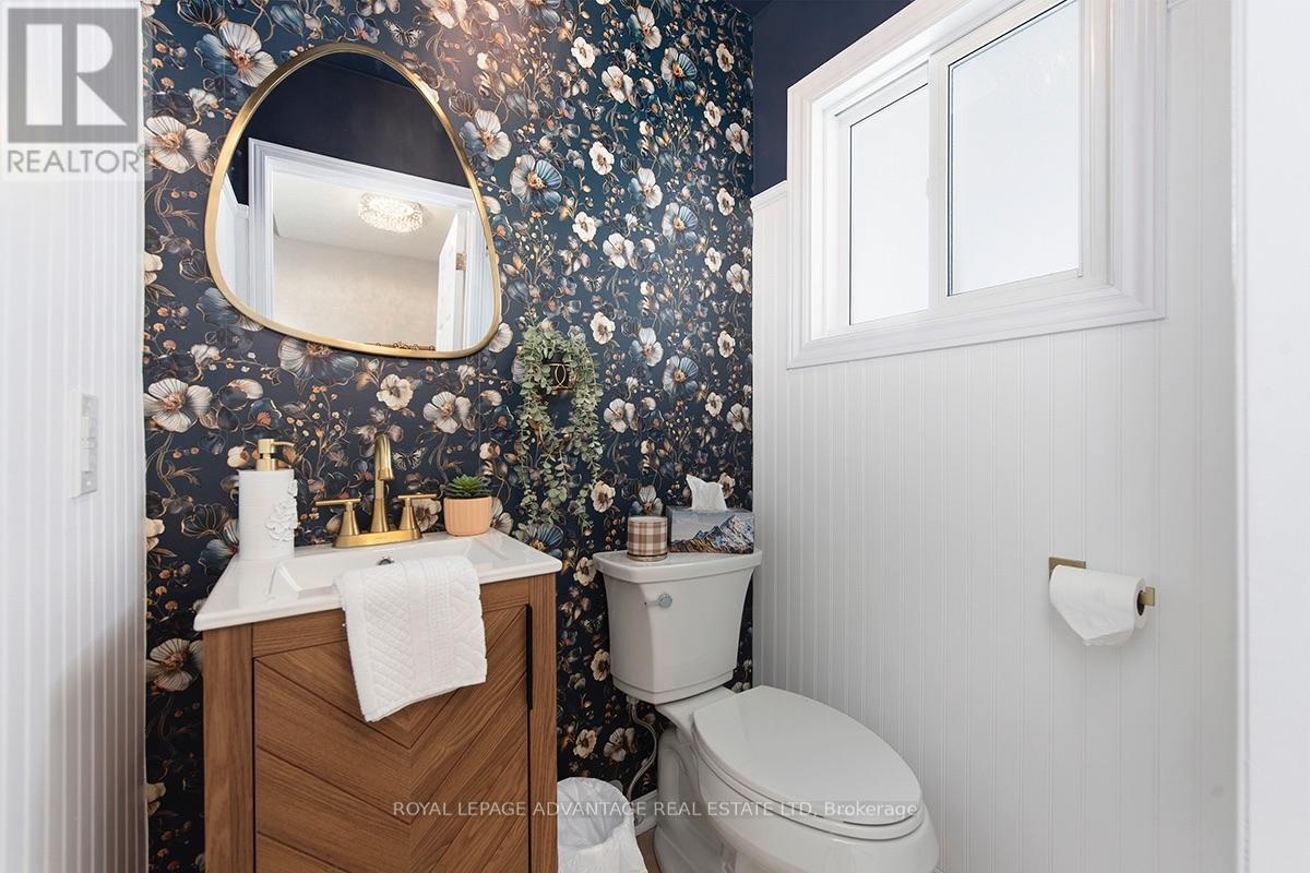 14 TREELAWN BOULEVARD - 21