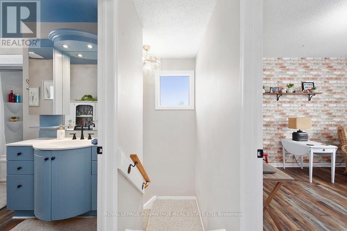 14 TREELAWN BOULEVARD - 27