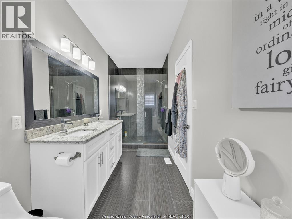 1524 Inverness AVENUE - 24