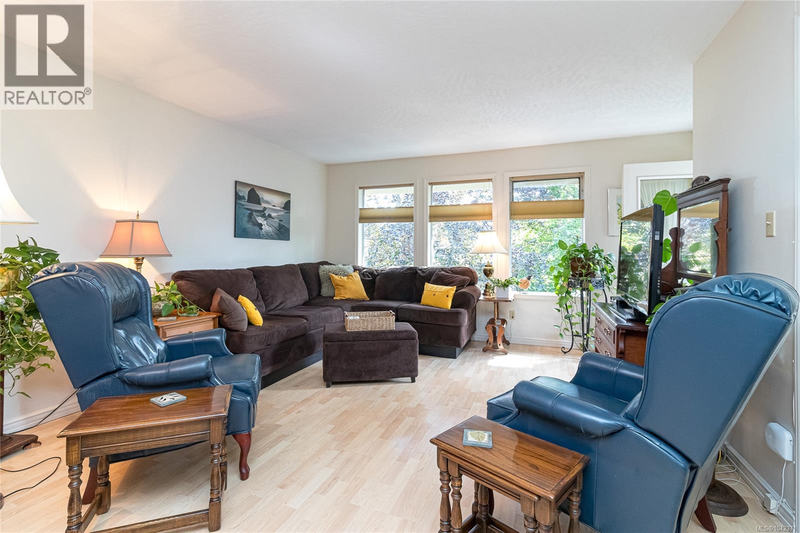 #302 2311 Mills Rd - 10