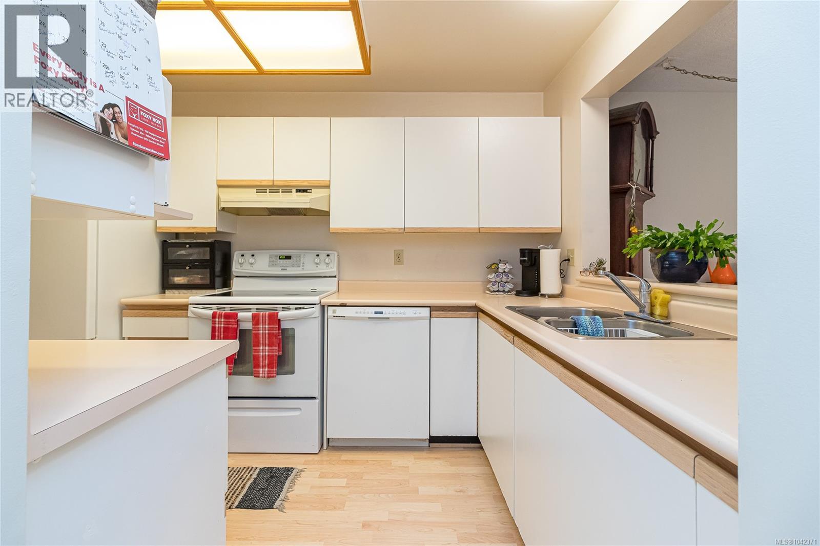 #302 2311 Mills Rd - 15