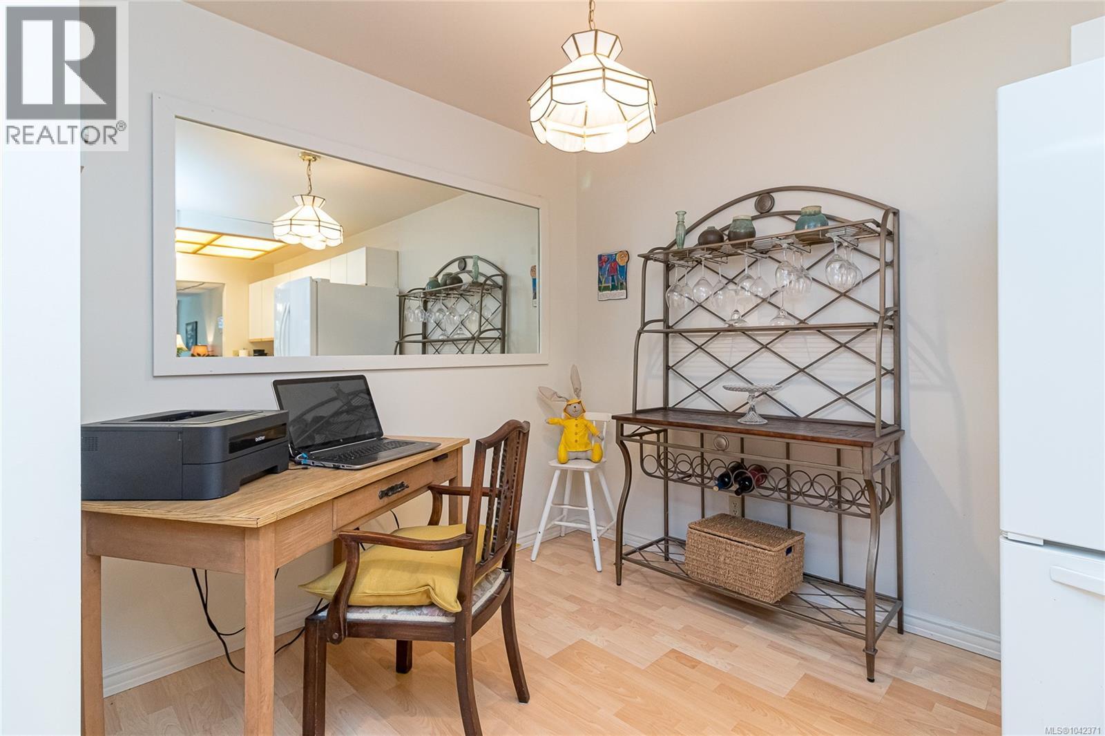 #302 2311 Mills Rd - 16