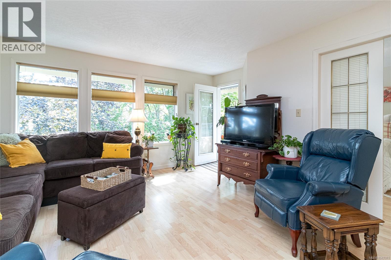 #302 2311 Mills Rd - 9