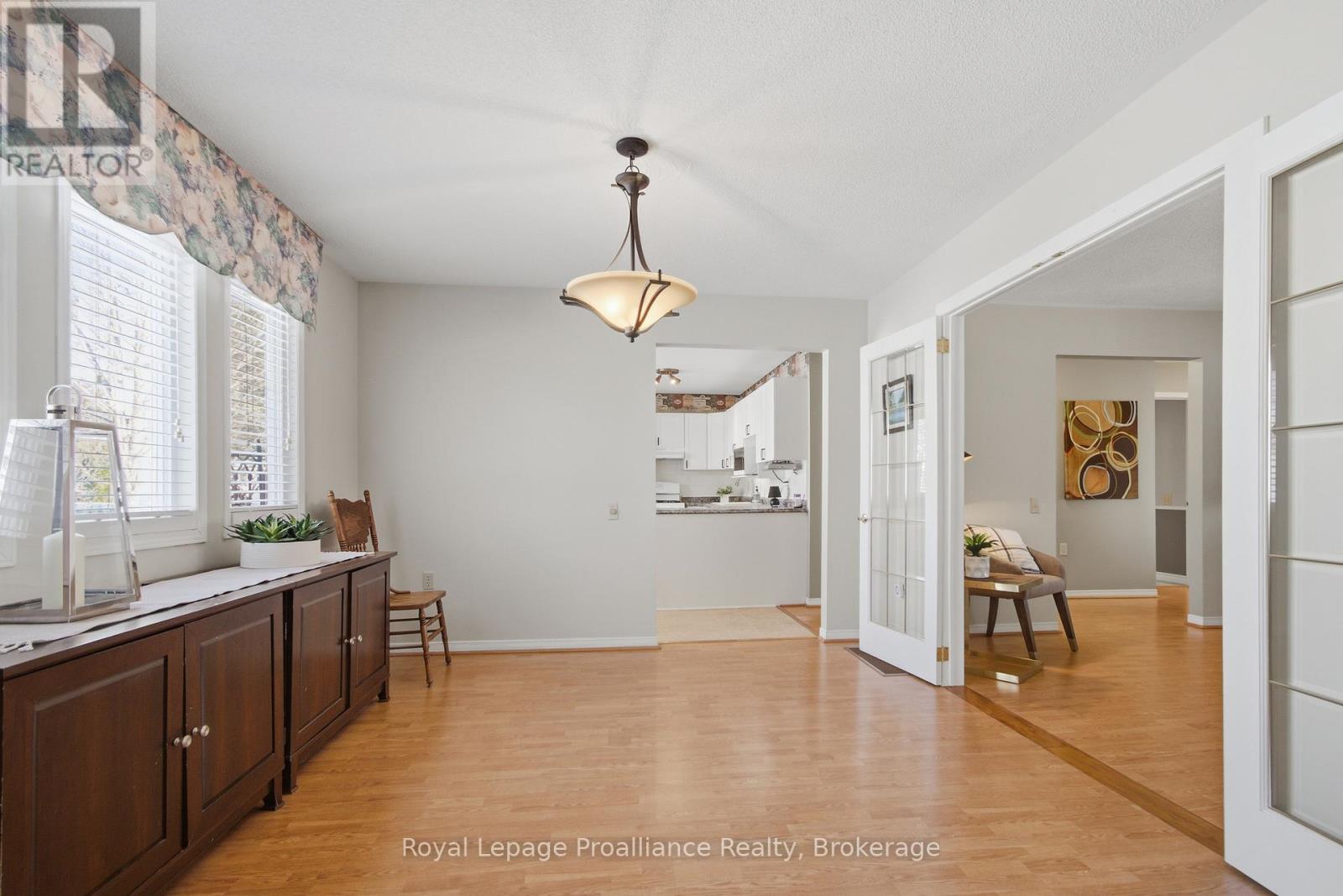 5 CRETNEY DRIVE - 13