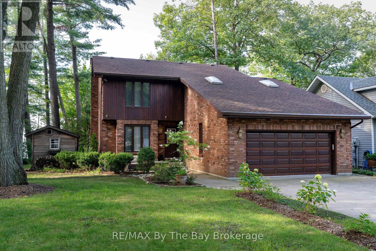 38 WILLOW DRIVE - 3