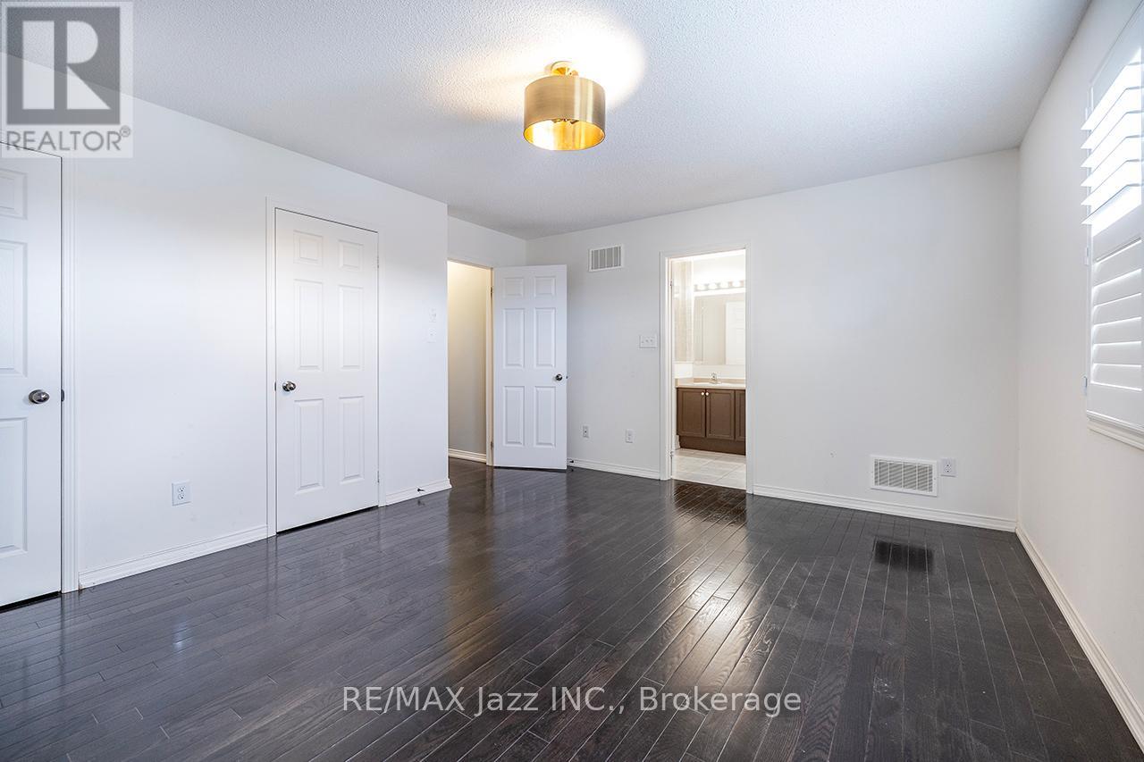 30 LLOYDMINSTER AVENUE - 28