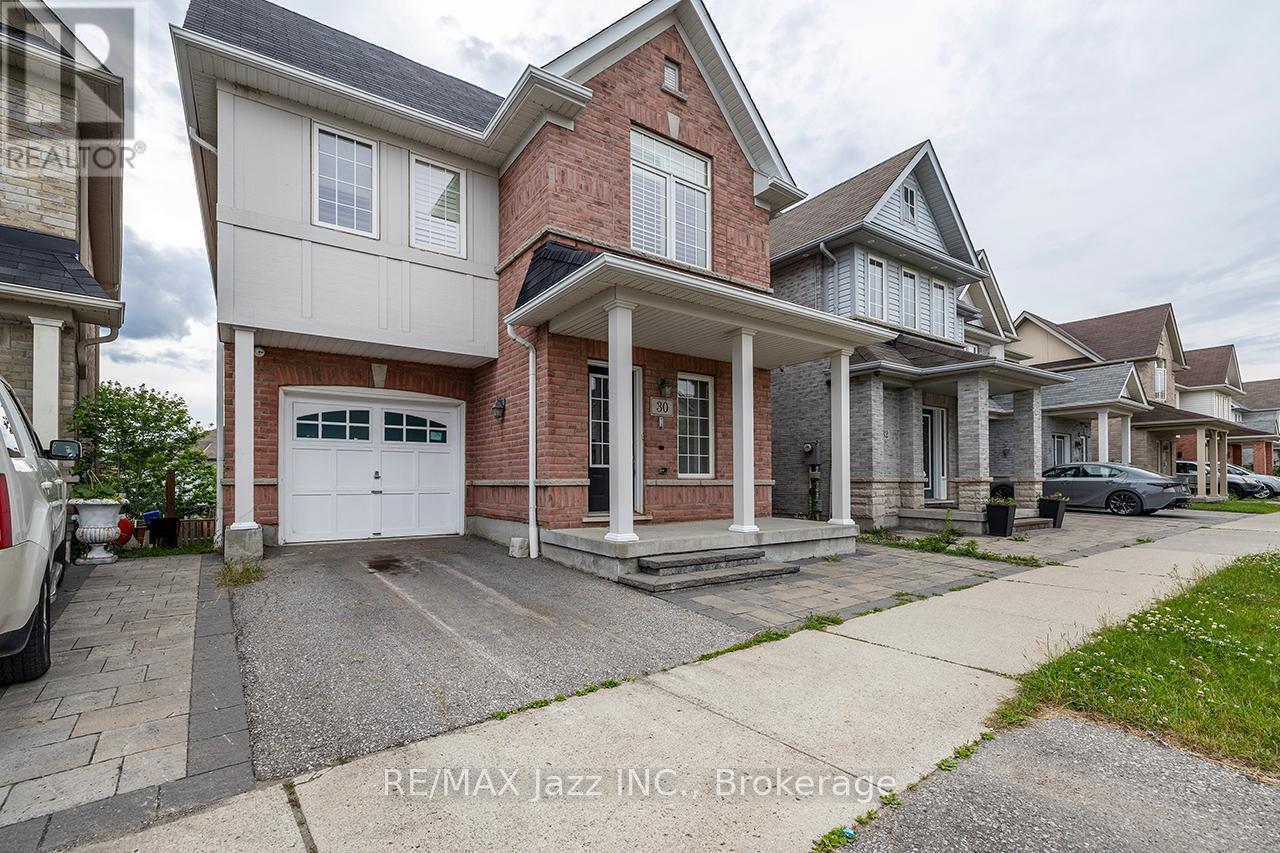 30 LLOYDMINSTER AVENUE - 3
