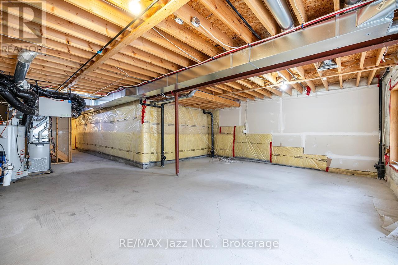 30 LLOYDMINSTER AVENUE - 41