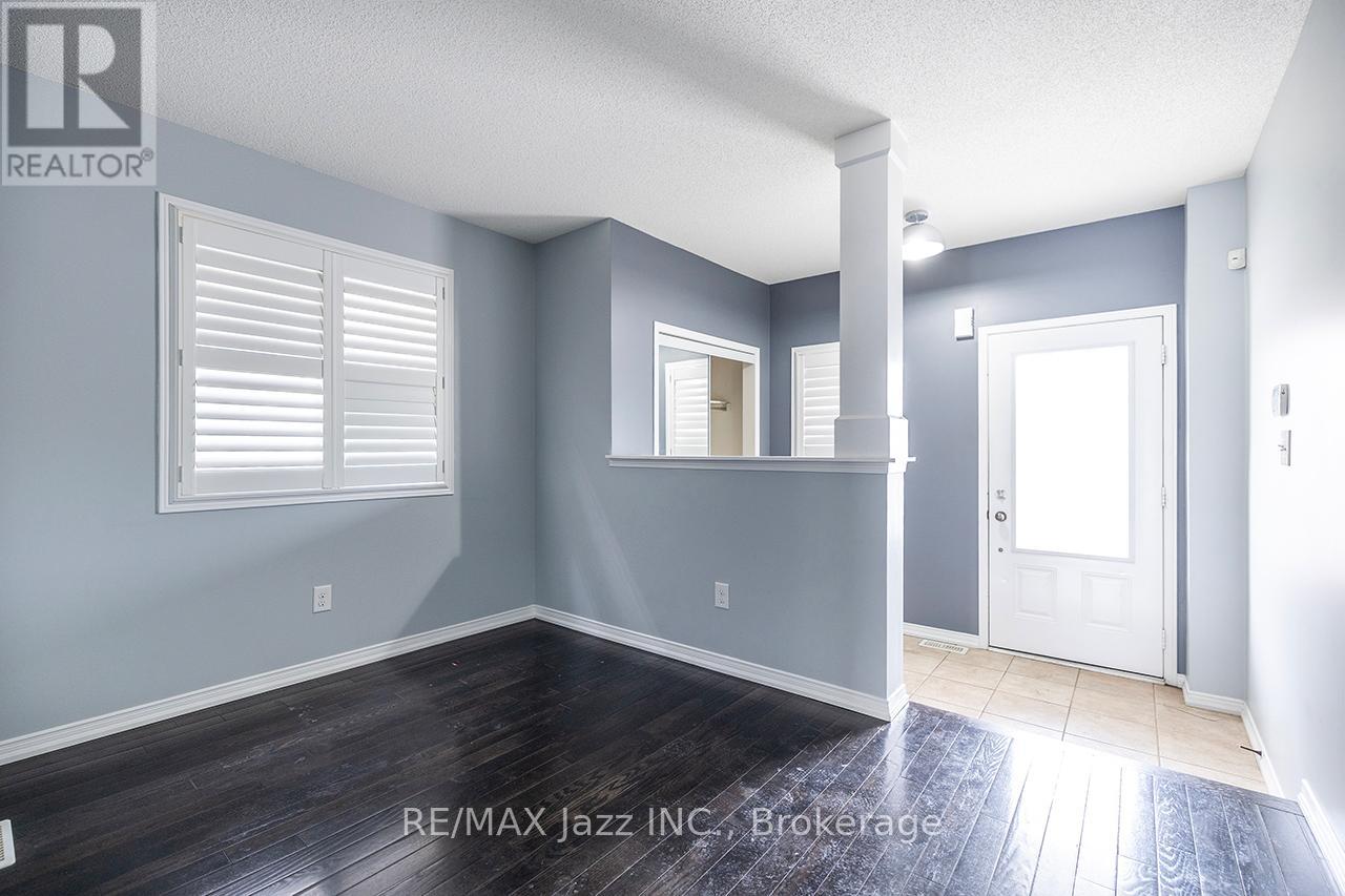 30 LLOYDMINSTER AVENUE - 5