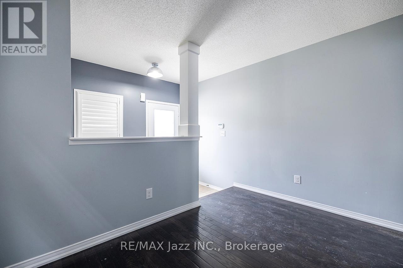 30 LLOYDMINSTER AVENUE - Image 7