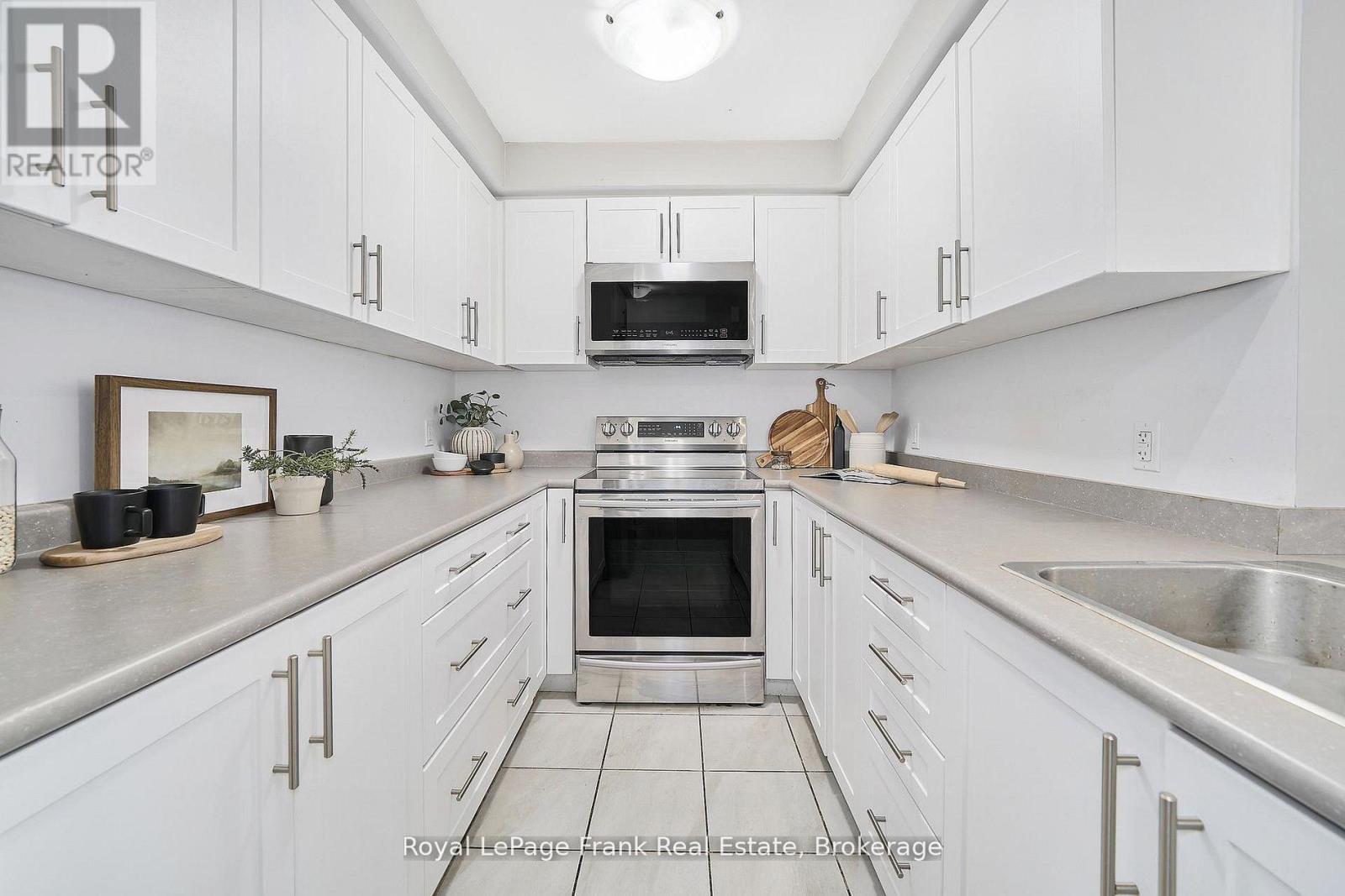 #127 2500 HILL RISE COURT - Image 13