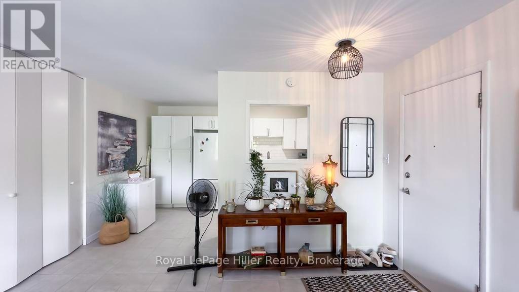 98 WILLIAM STREET E - 18