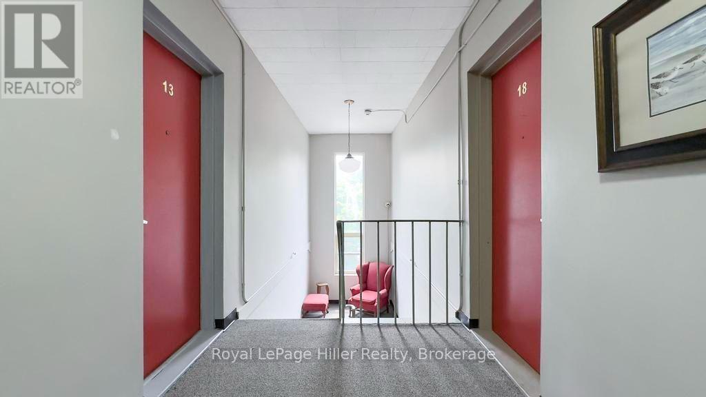 98 WILLIAM STREET E - 29