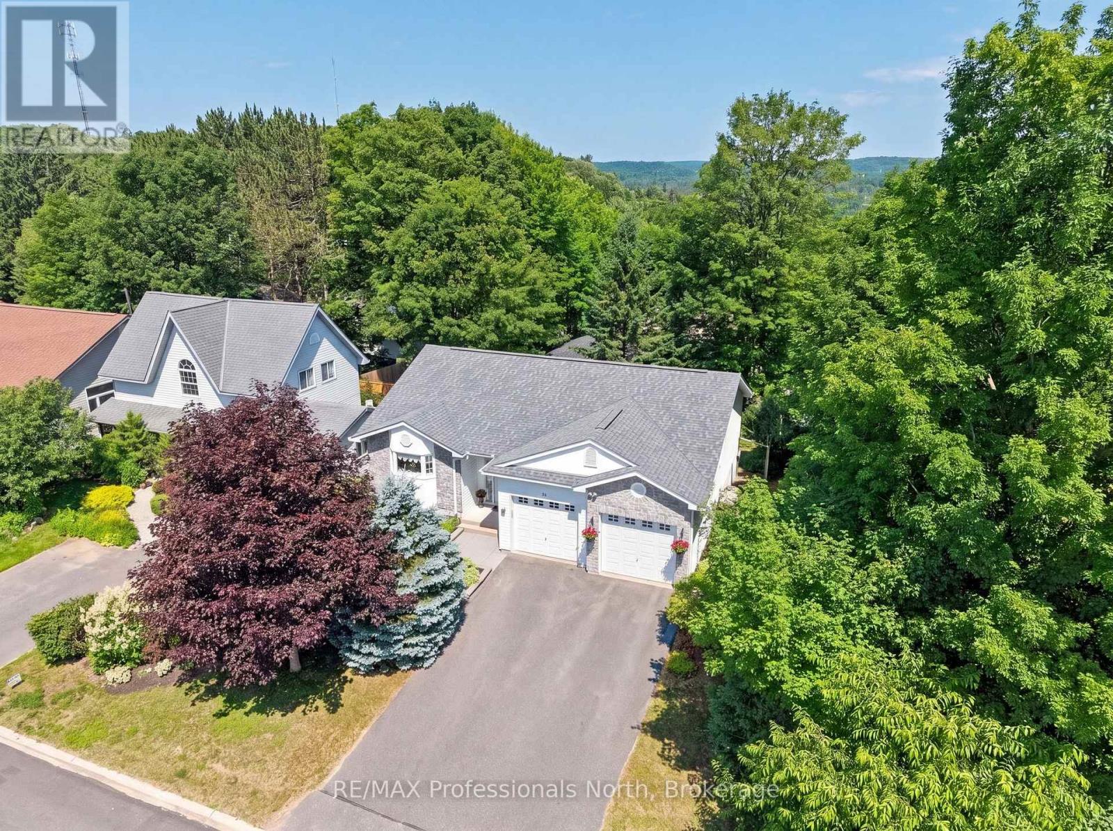 26 HERITAGE CRESCENT - 1