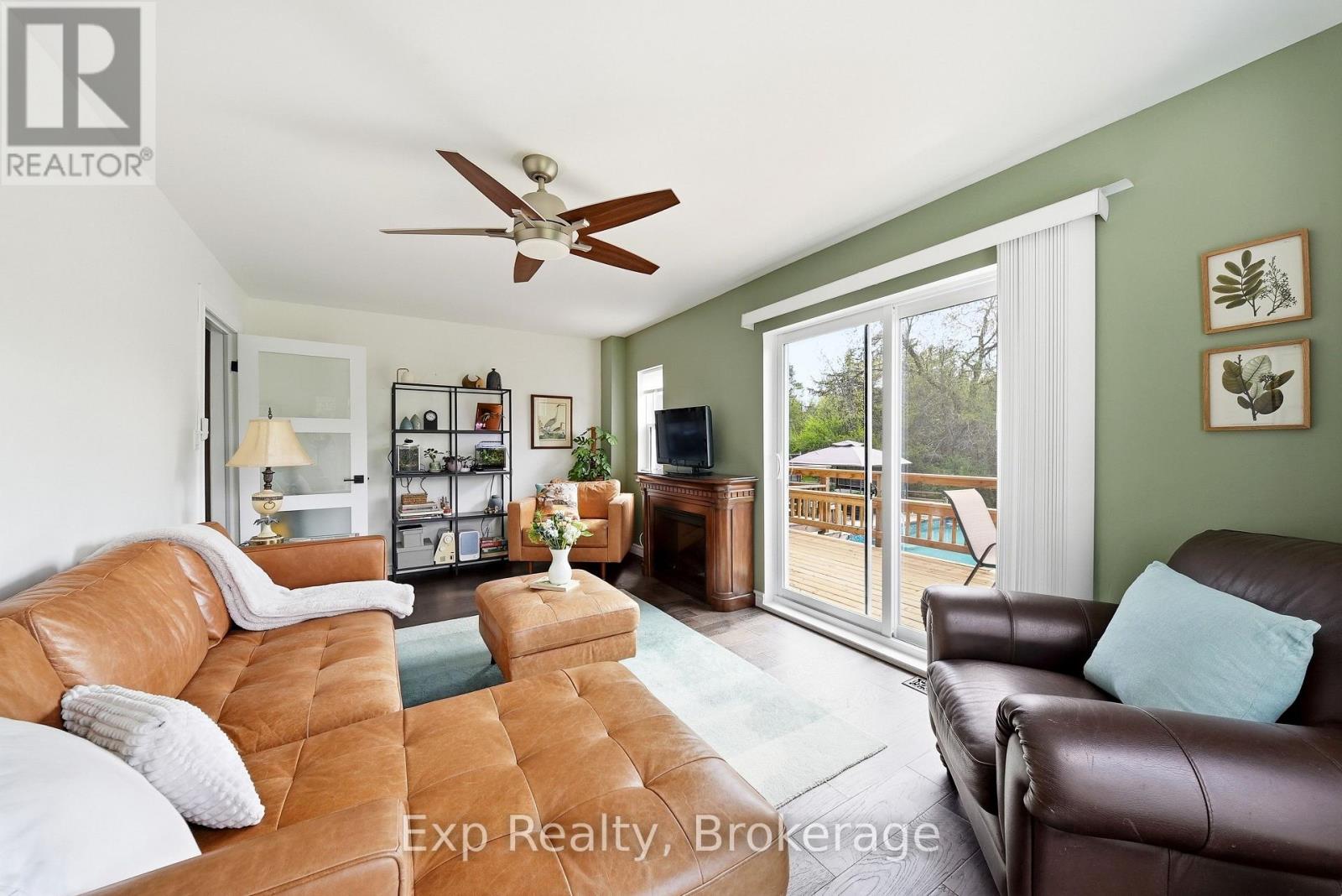 1852 STOCKDALE ROAD - 11