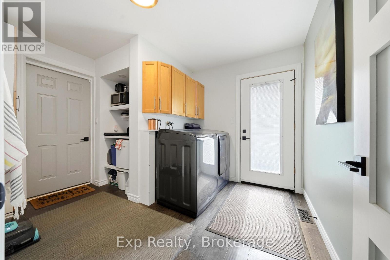 1852 STOCKDALE ROAD - 12