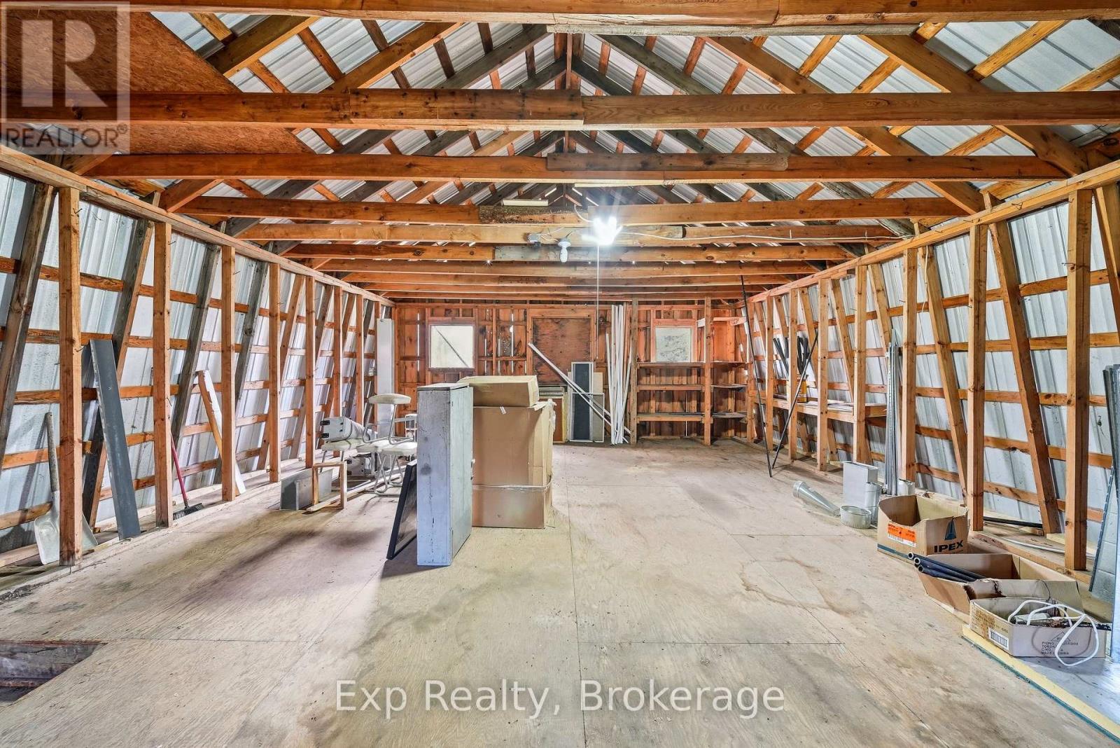1852 STOCKDALE ROAD - 42