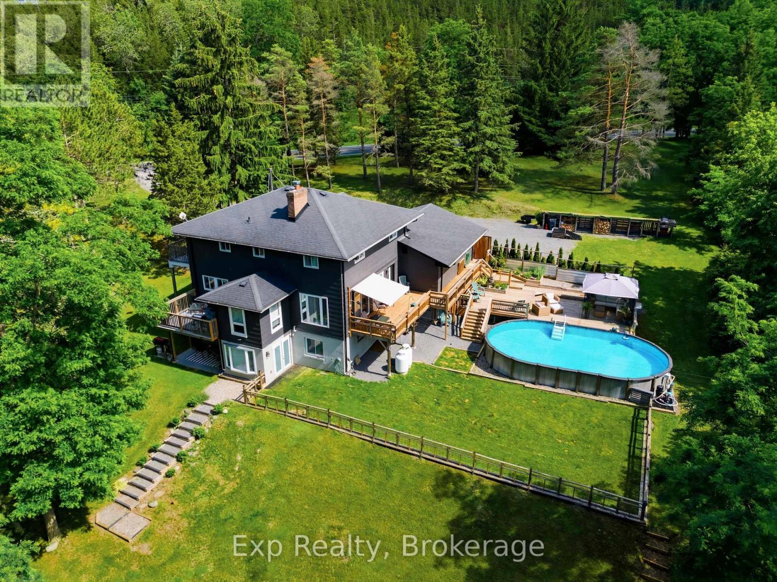 1852 STOCKDALE ROAD - 45
