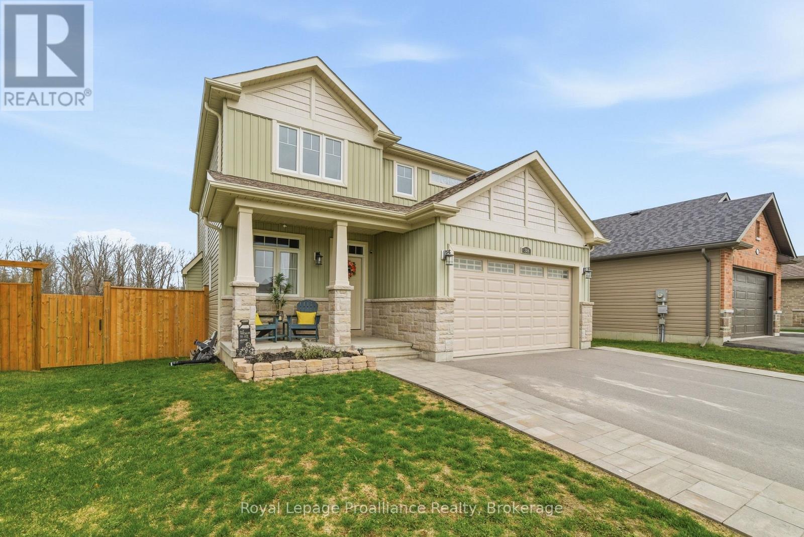 38 REDWOOD DRIVE - 2