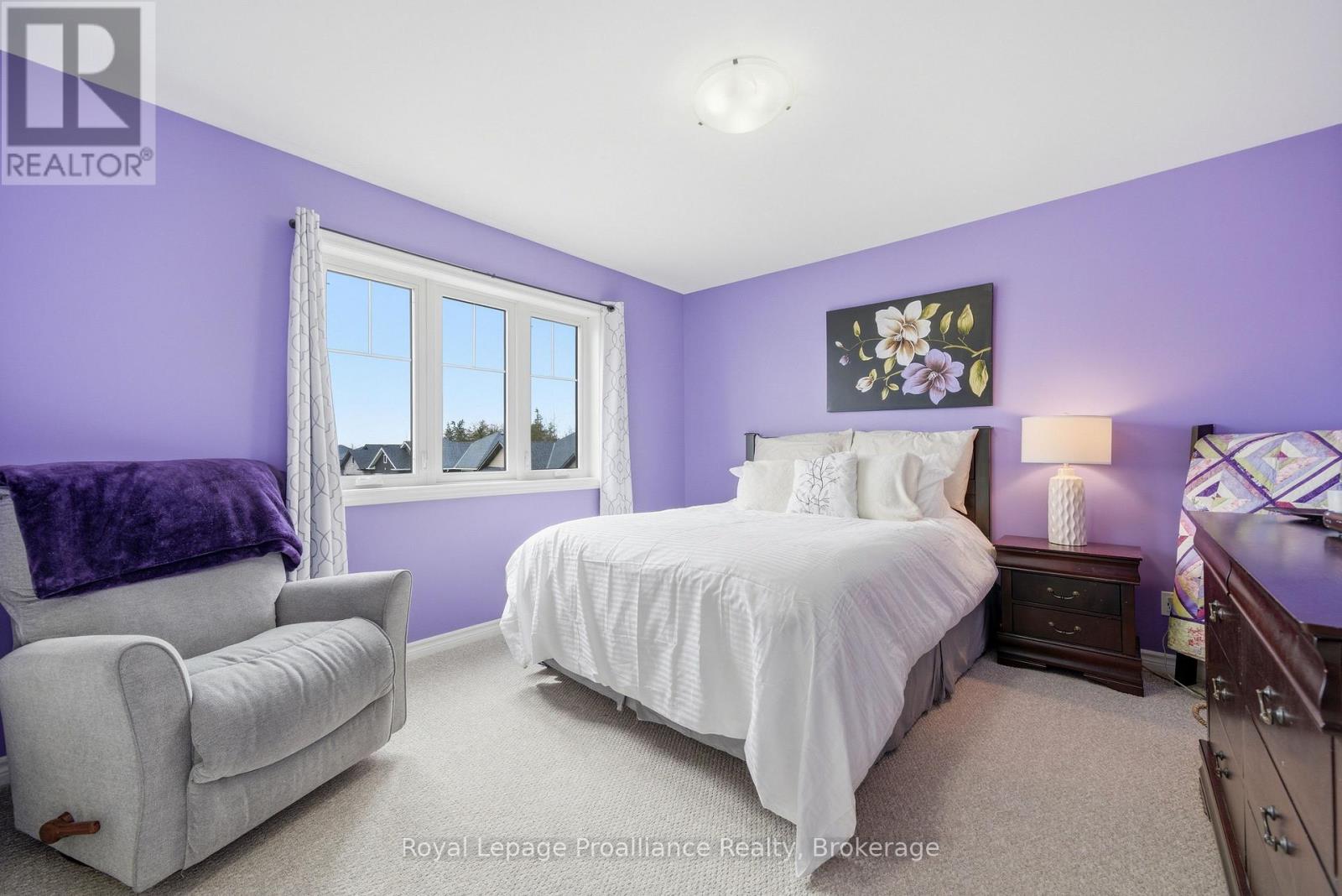 38 REDWOOD DRIVE - 23
