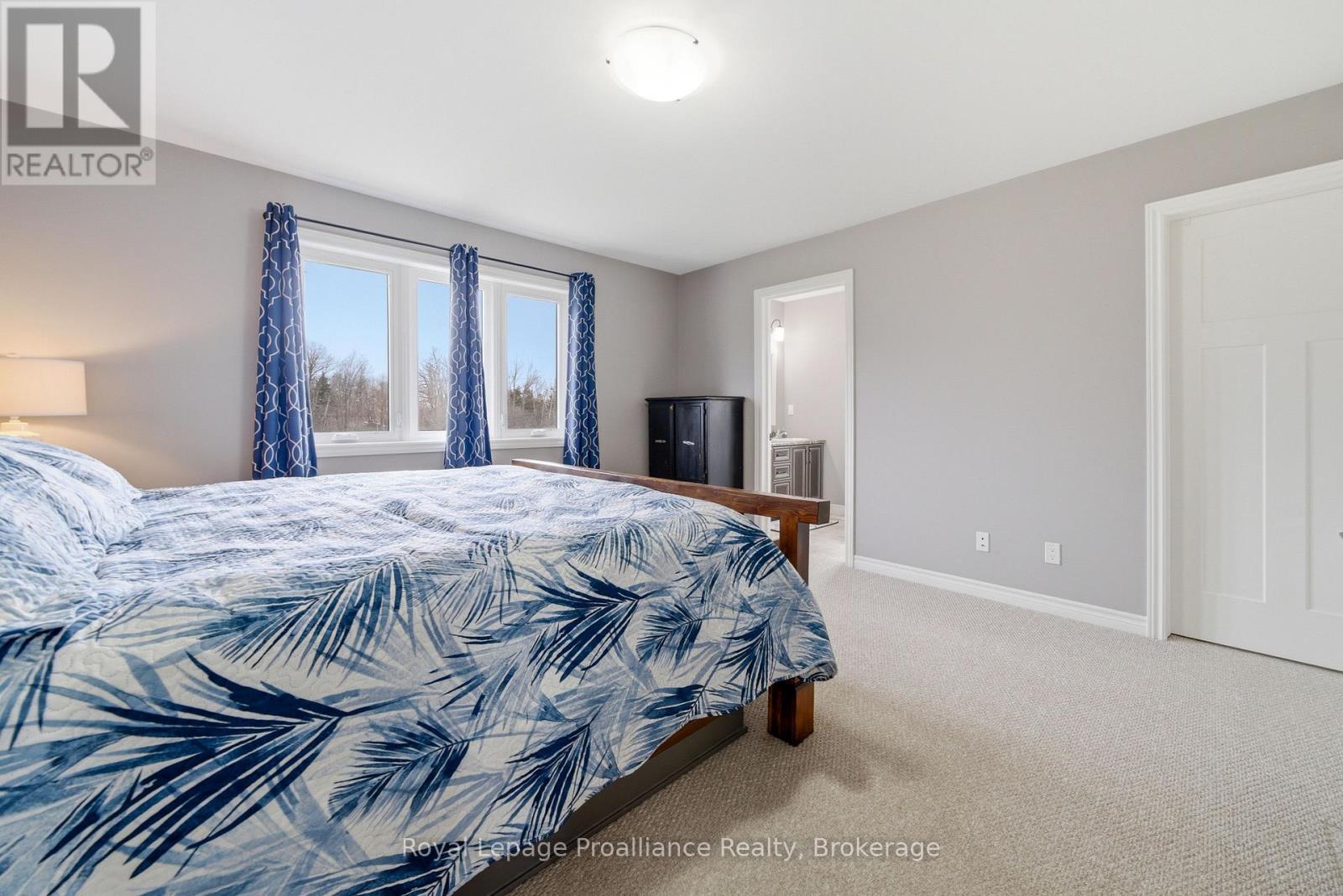 38 REDWOOD DRIVE - 26
