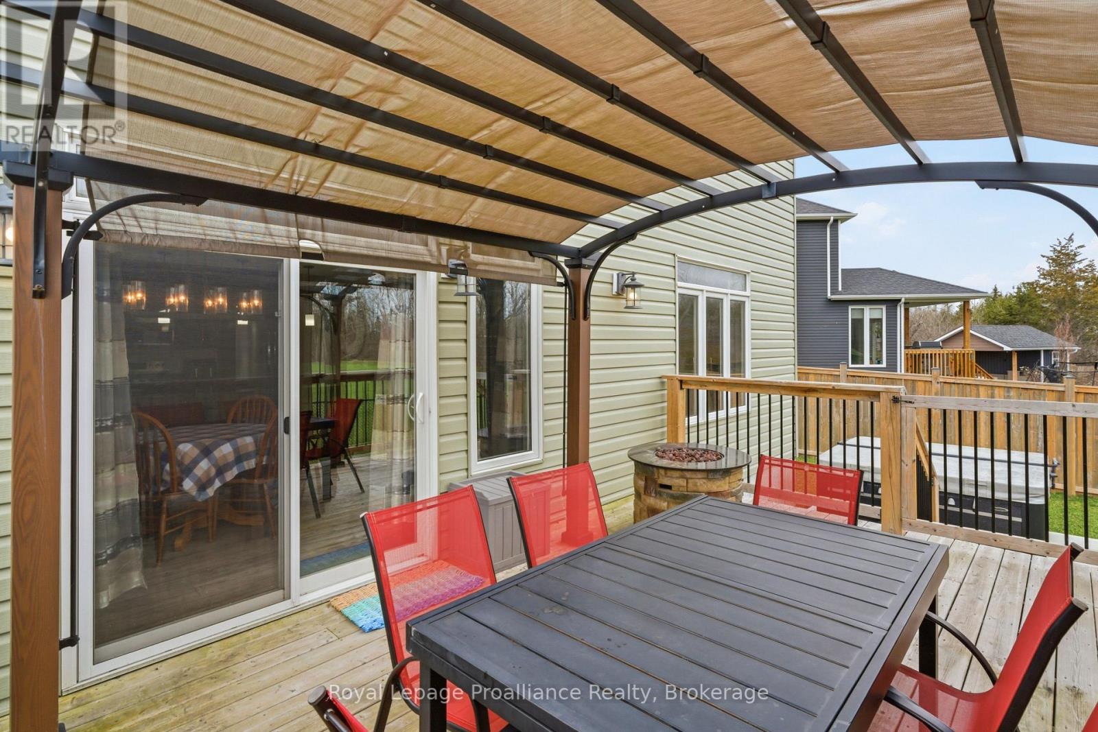 38 REDWOOD DRIVE - 39