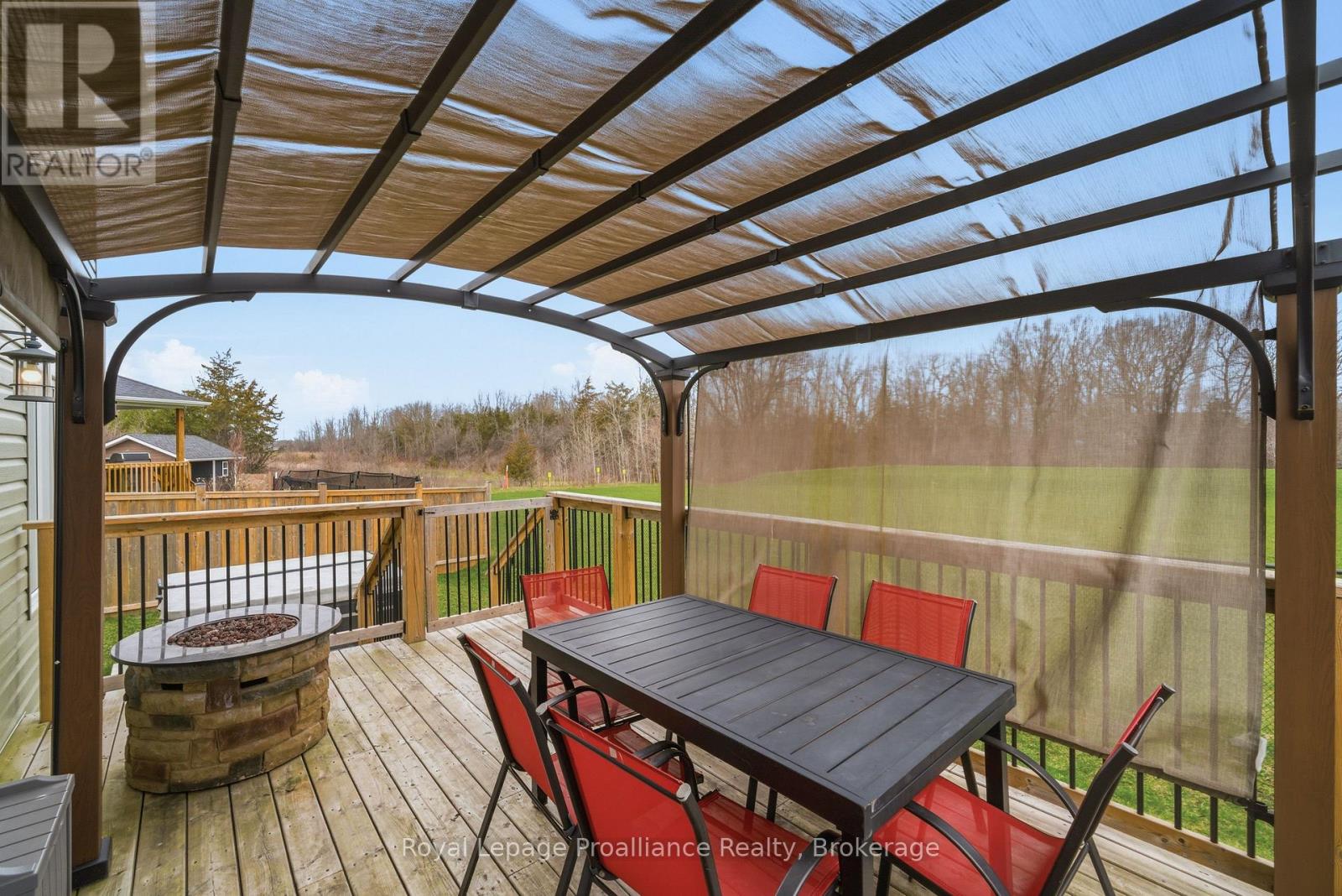 38 REDWOOD DRIVE - 40