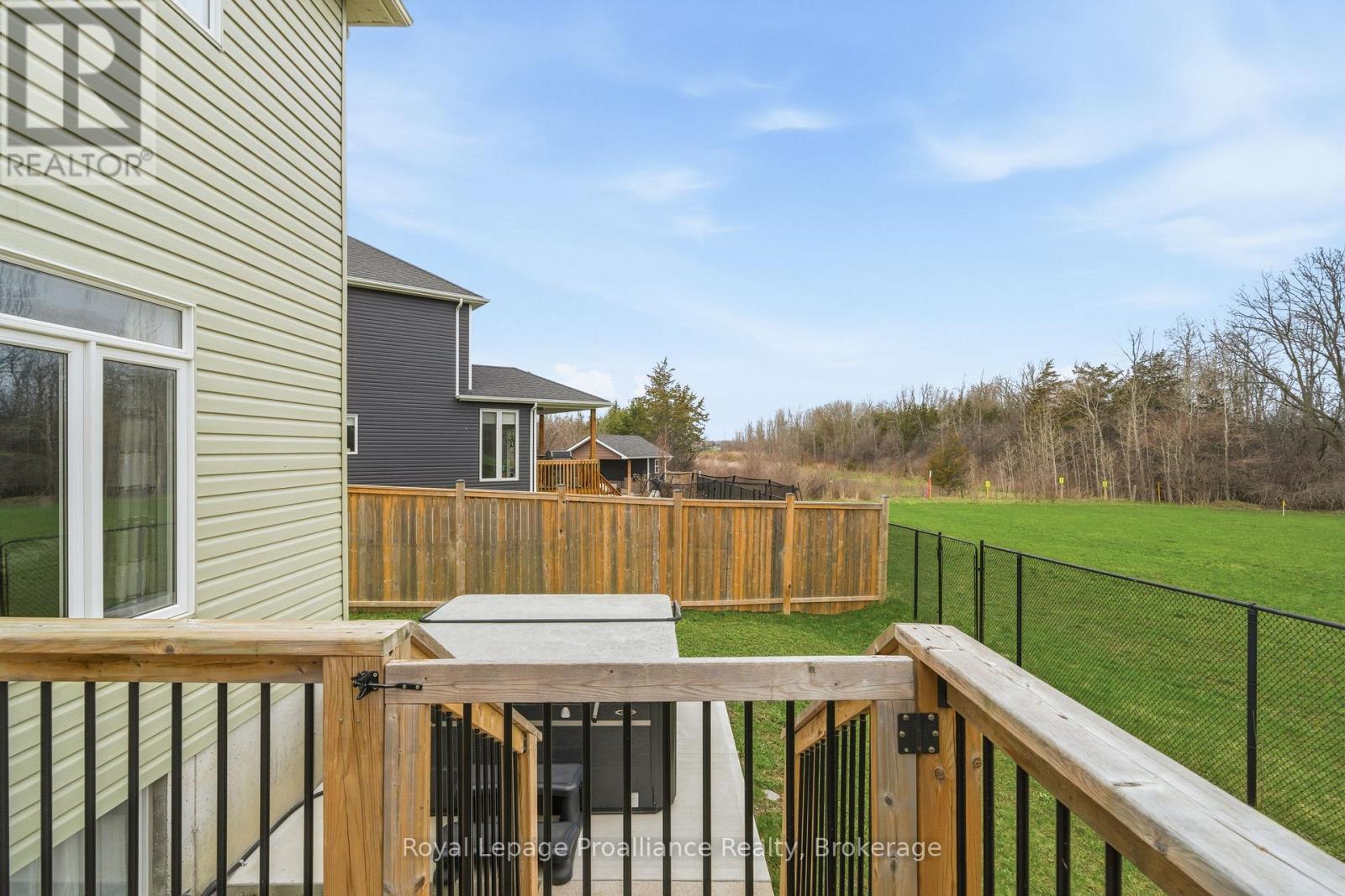 38 REDWOOD DRIVE - 41