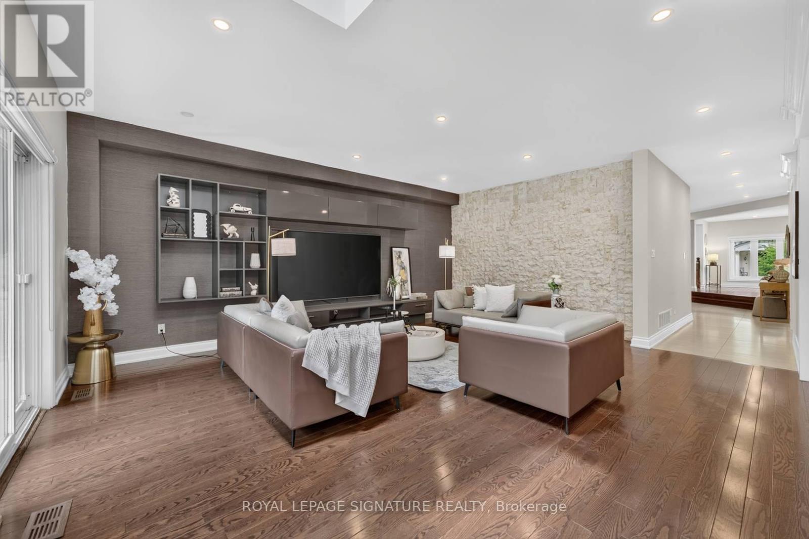 253 BYNG AVENUE - 15