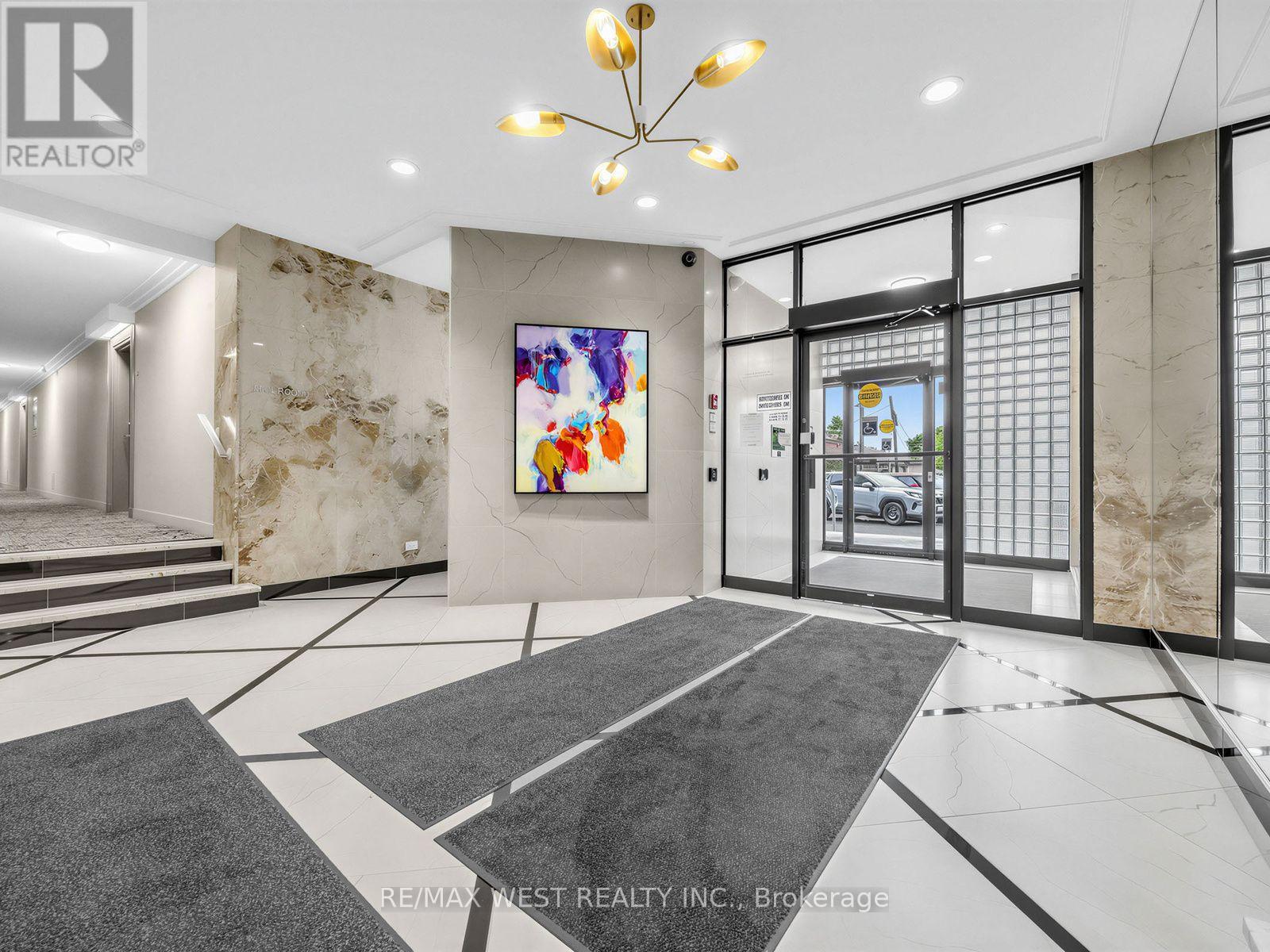 #302 580 CHRISTIE STREET - 4