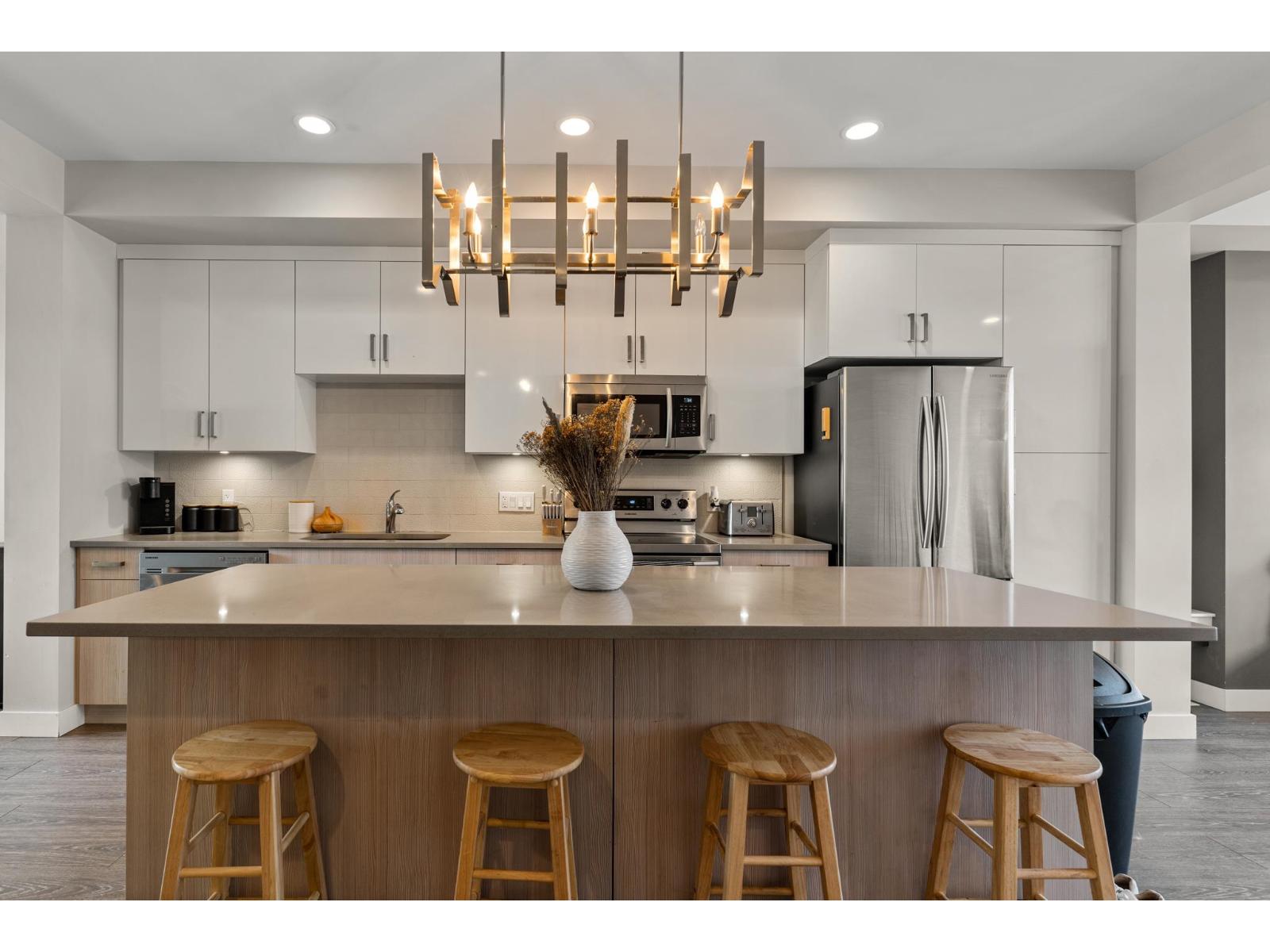 16 8413 MIDTOWN WAY, Chilliwack Proper South, Chilliwack
