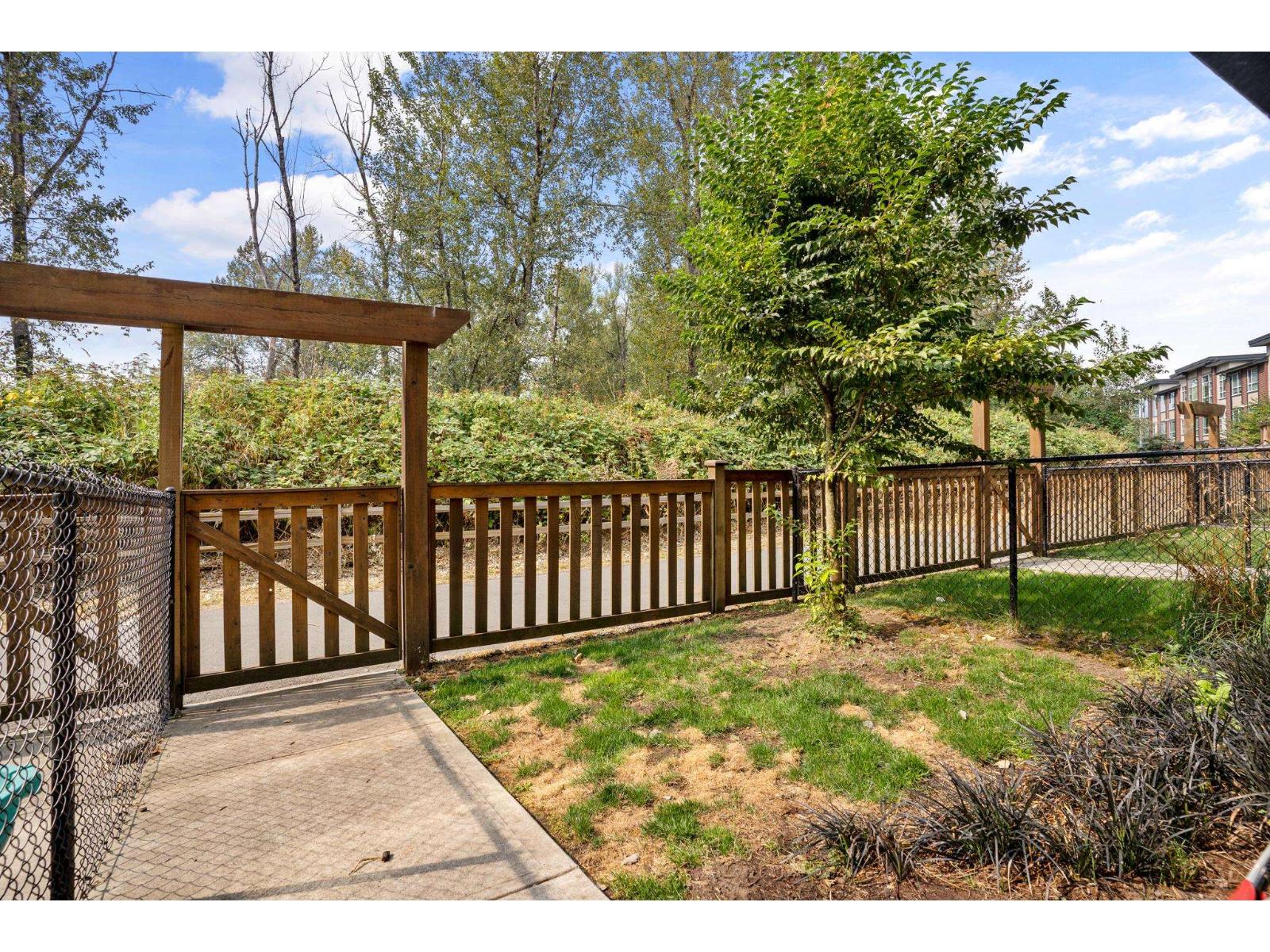 16 8413 MIDTOWN WAY, Chilliwack Proper South, Chilliwack