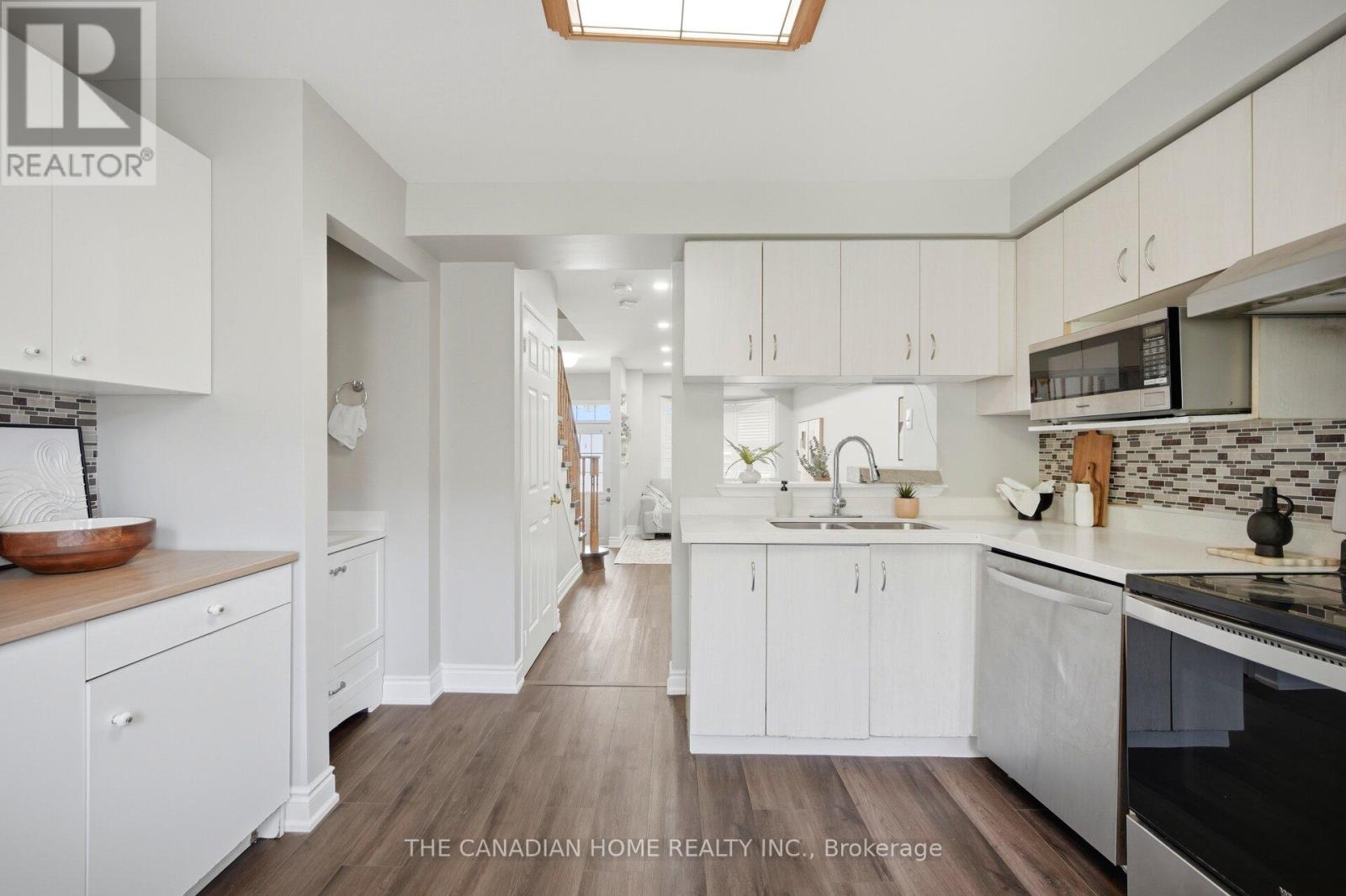 9482 SHEPPARD AVENUE E - 15