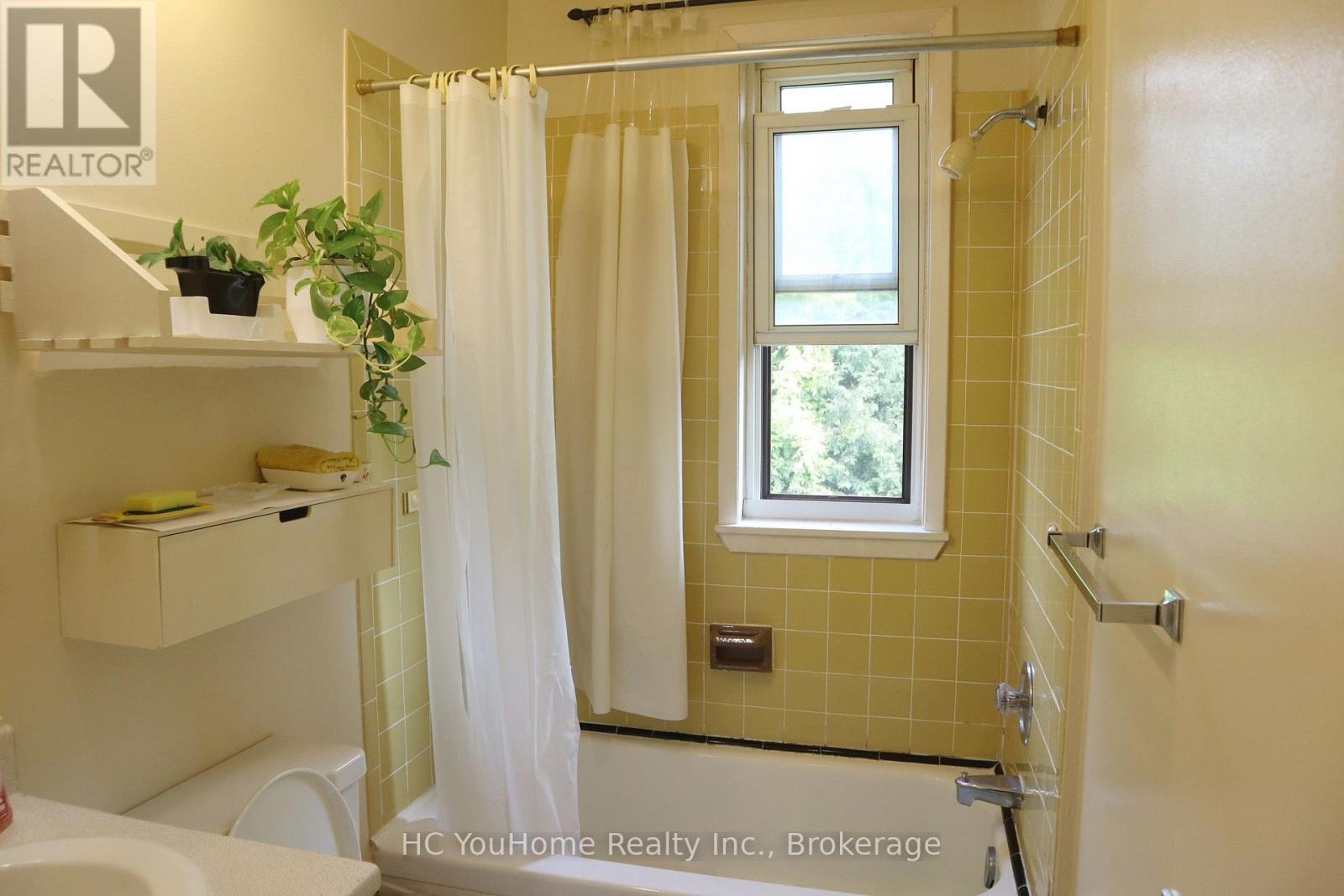7 BADGEROW AVENUE - 15